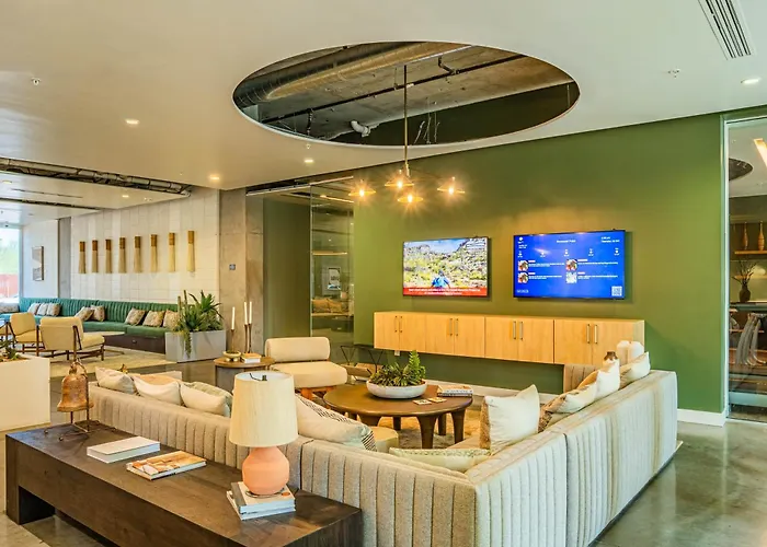 Calm 2bd - Dt - Gym, Pool, Parking - Sleep 8 * Phoenix