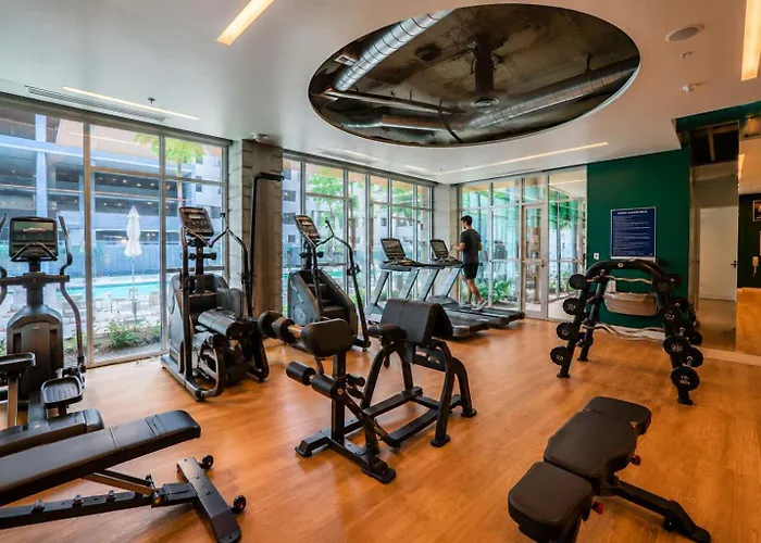 Calm 2bd - Dt - Gym, Pool, Parking - Sleep 8 Phoenix